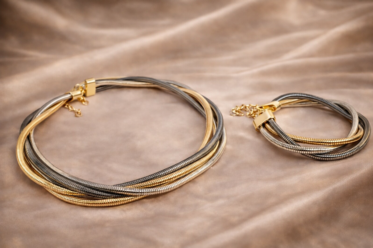 Luxury multi layer gold silver necklace and bracelet set anti tarnish jewellery